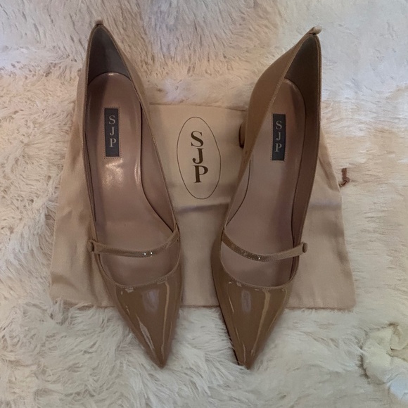 Your Shoe Closet Needs These! - Picture 6 of 9